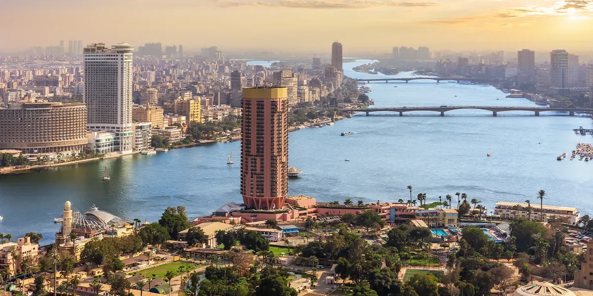 Cairo,-the-Pyramids(By-Bus)