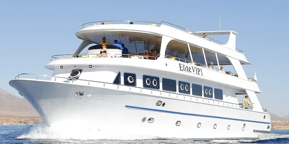 Private-Yacht-Charter-in-Sharm-El-Sheikh​-(-Daily-individual-rentals-available-)2